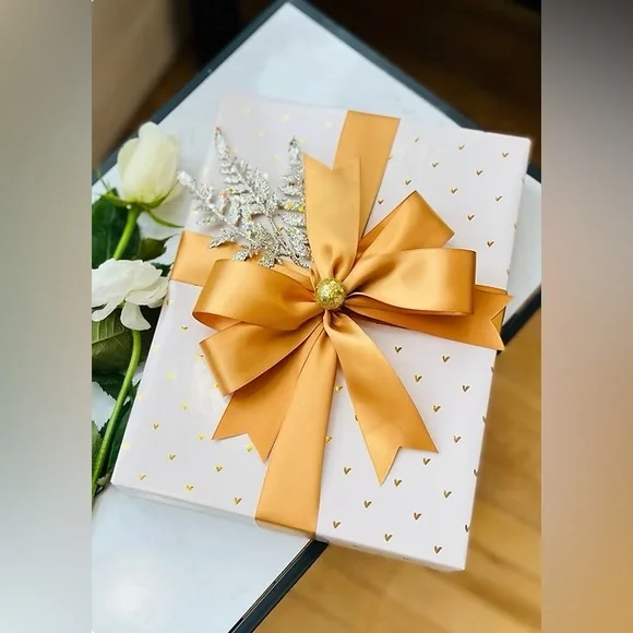 Giveway + free Shipping 💕 - Picture 1 of 1